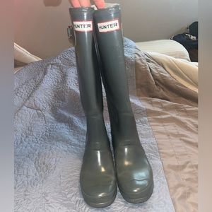 AUTHENTIC Hunter Boots